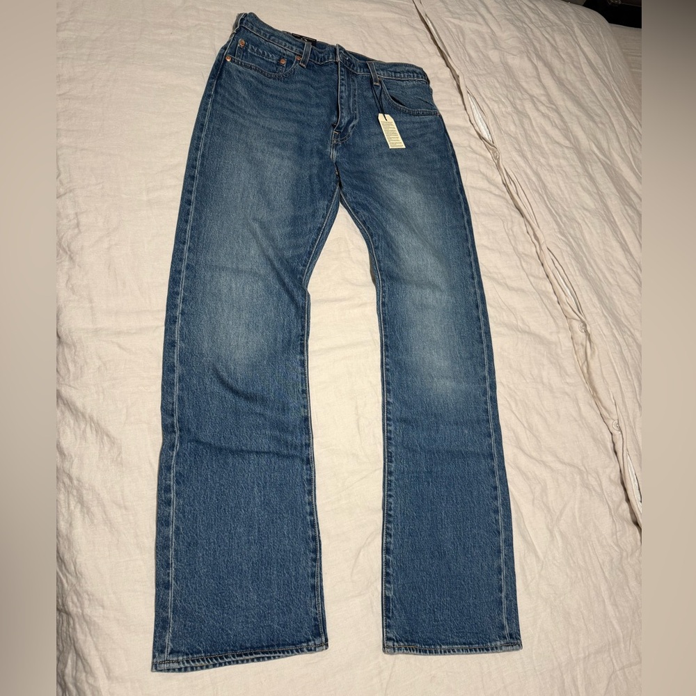 NWT Levi’s Premium 33x34 Men’s 517 Bootcut brand new